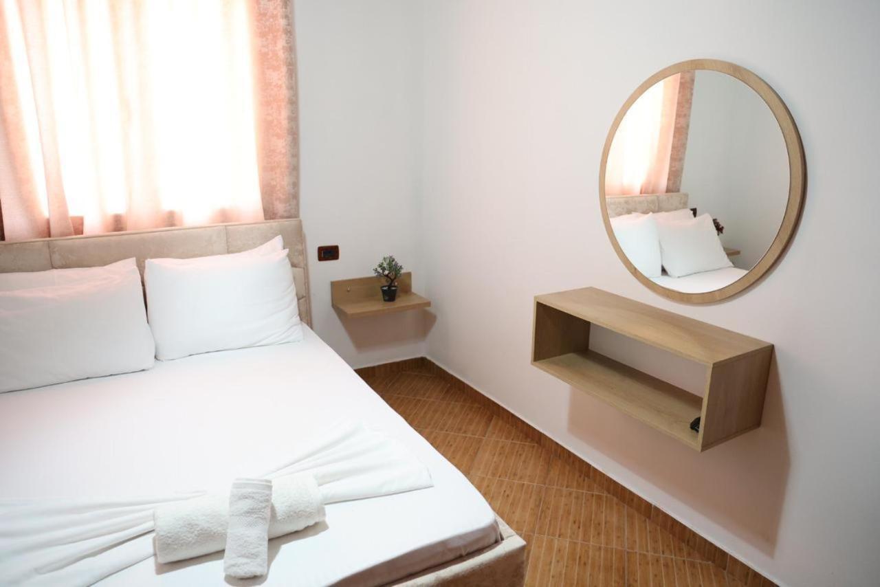 Apartments Villa Luti Stjar Extérieur photo